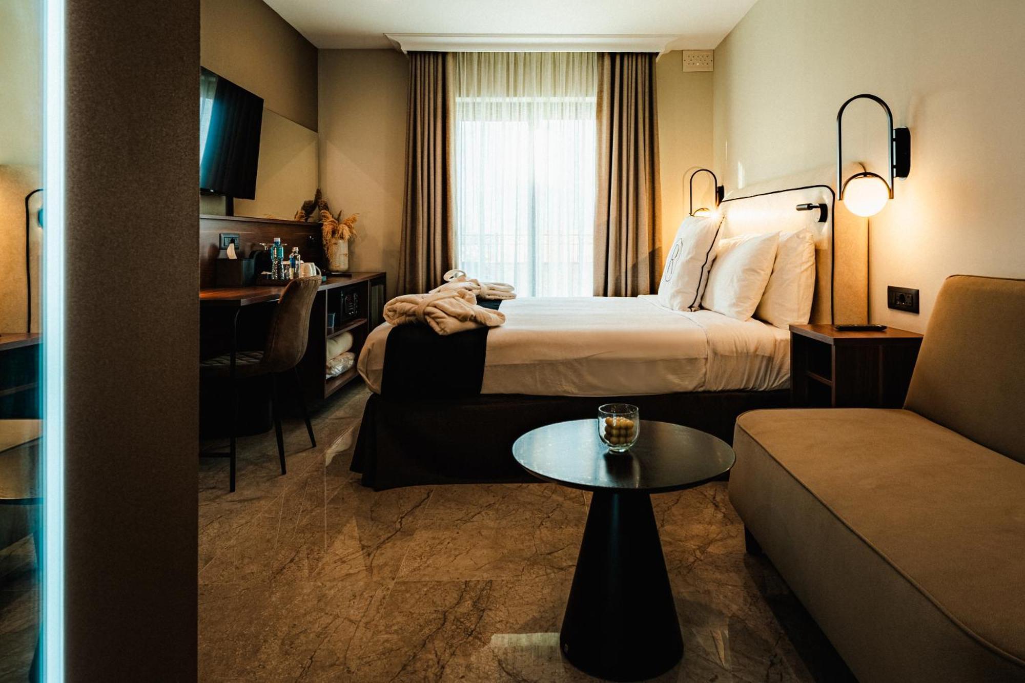 Royale Sainte Helene Boutique Hotel Біркіркара Екстер'єр фото