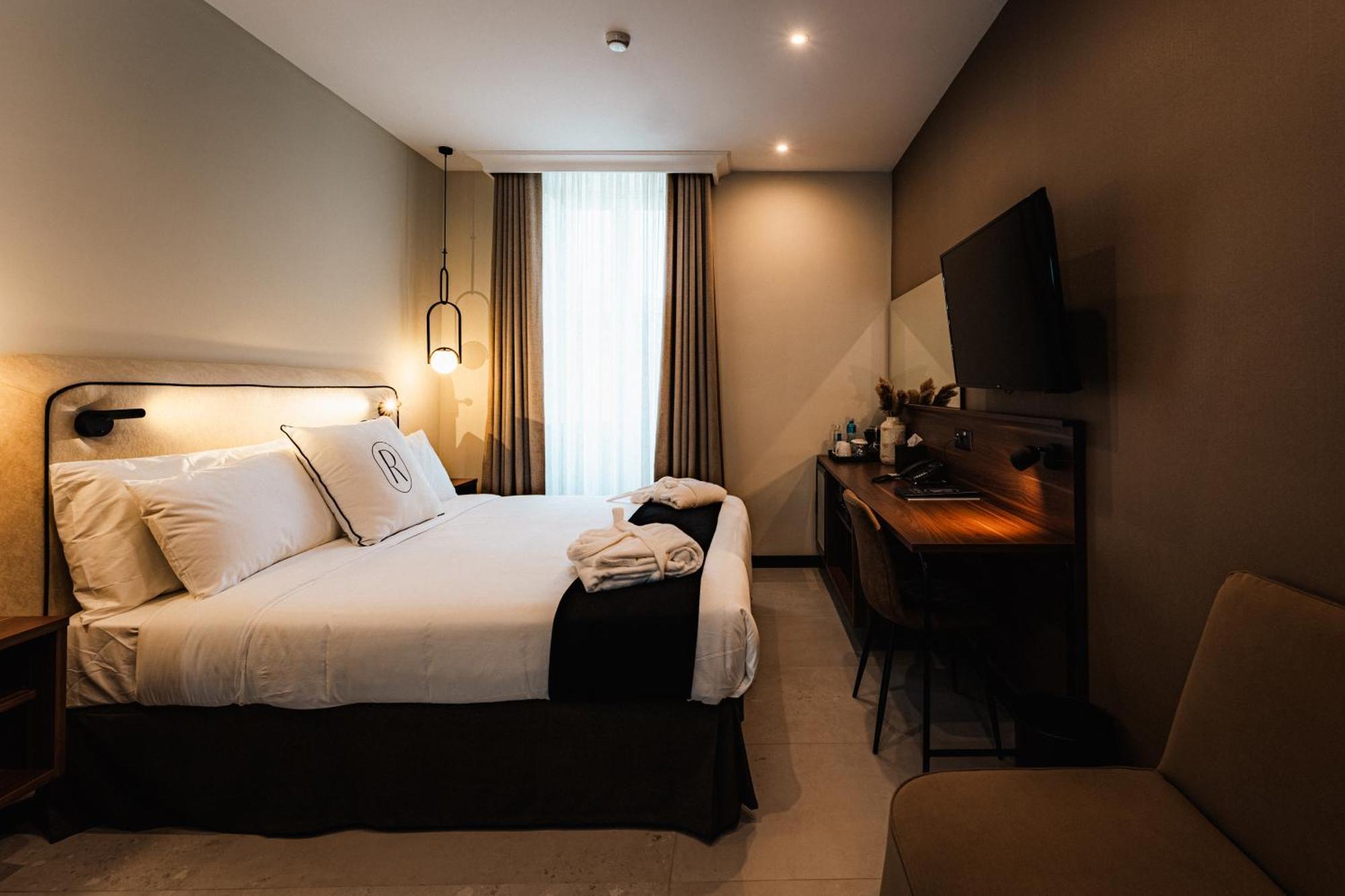 Royale Sainte Helene Boutique Hotel Біркіркара Екстер'єр фото
