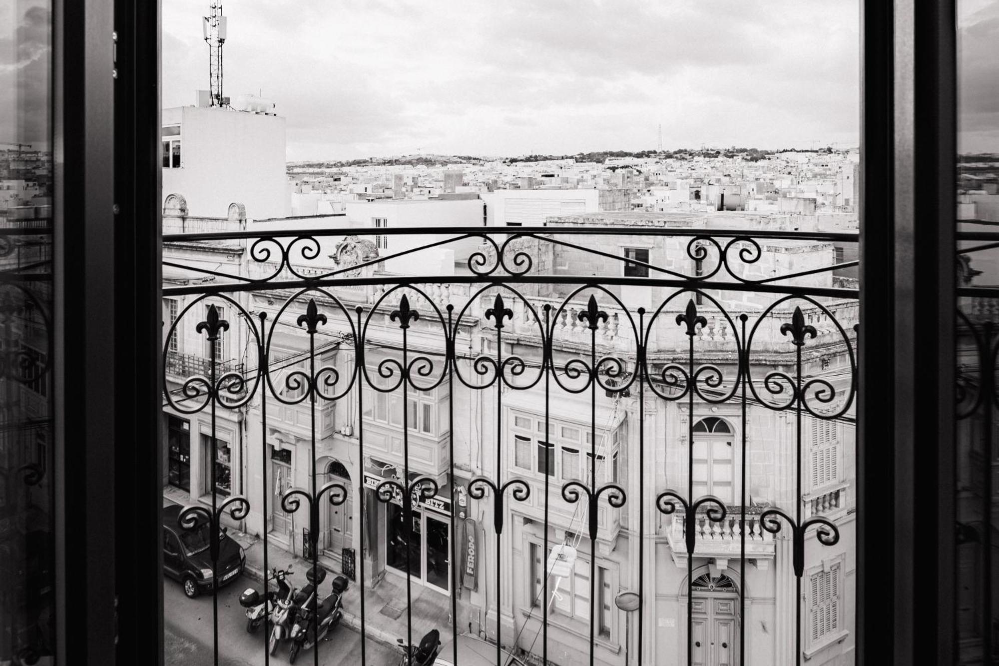 Royale Sainte Helene Boutique Hotel Біркіркара Екстер'єр фото