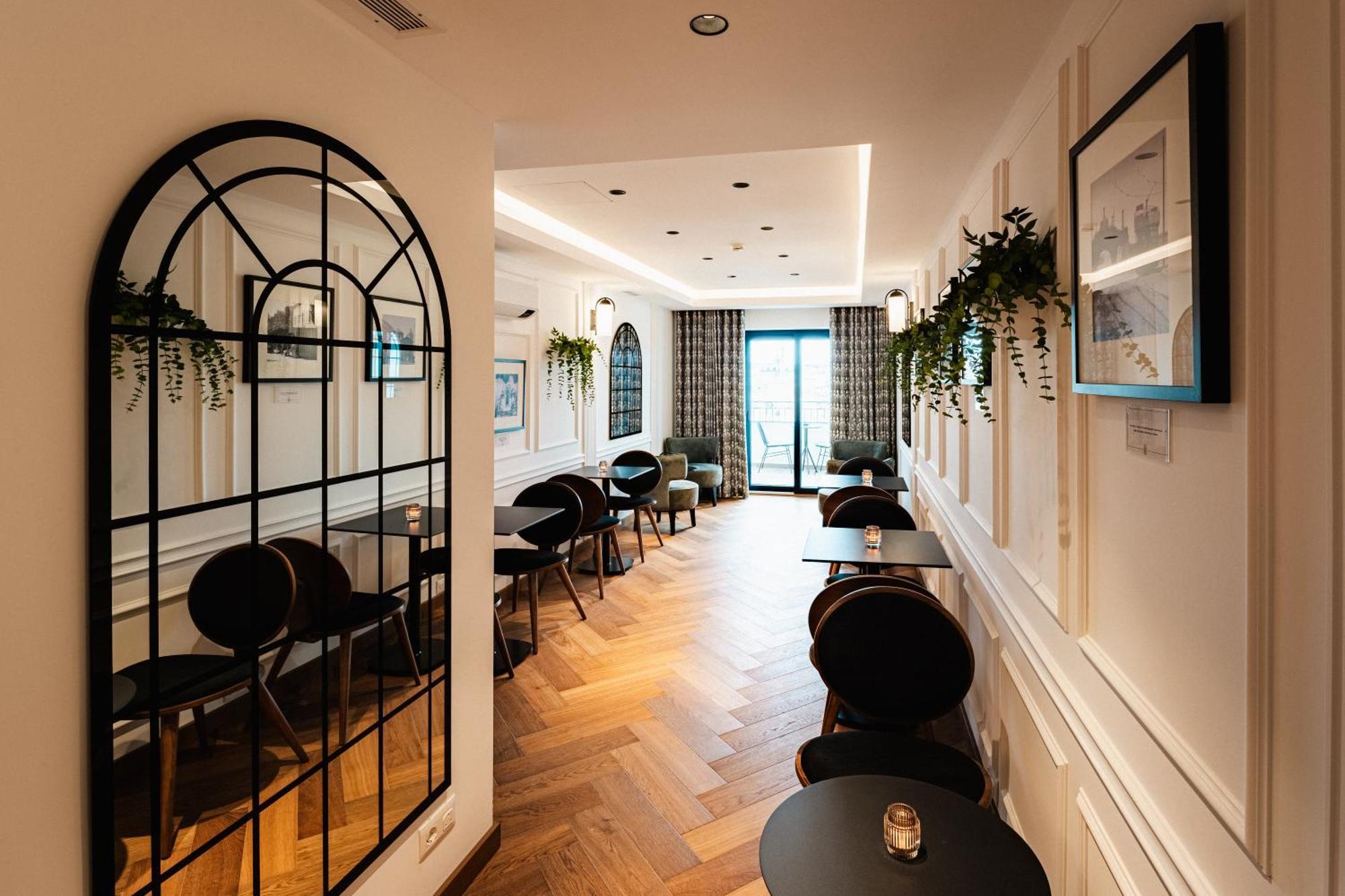 Royale Sainte Helene Boutique Hotel Біркіркара Екстер'єр фото